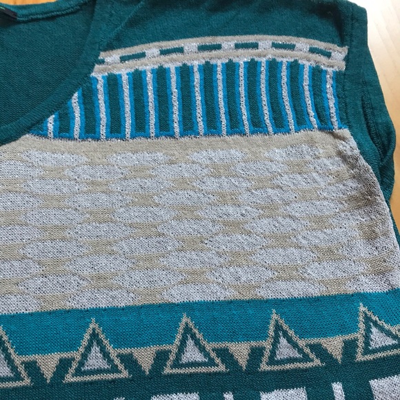 Benetton Linen Blend Sleeveless Sweater - Picture 4 of 10